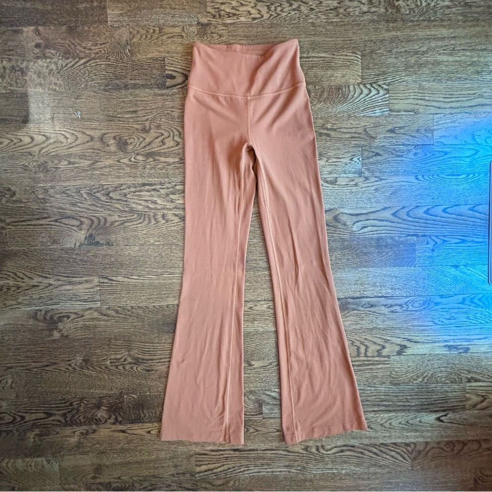 Lululemon Groove Super High-Rise Flared Pants | Size 4